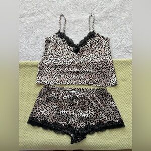 In Bloom by Jonquil leopard print satin 2 piece sleeveless top shorts set size M